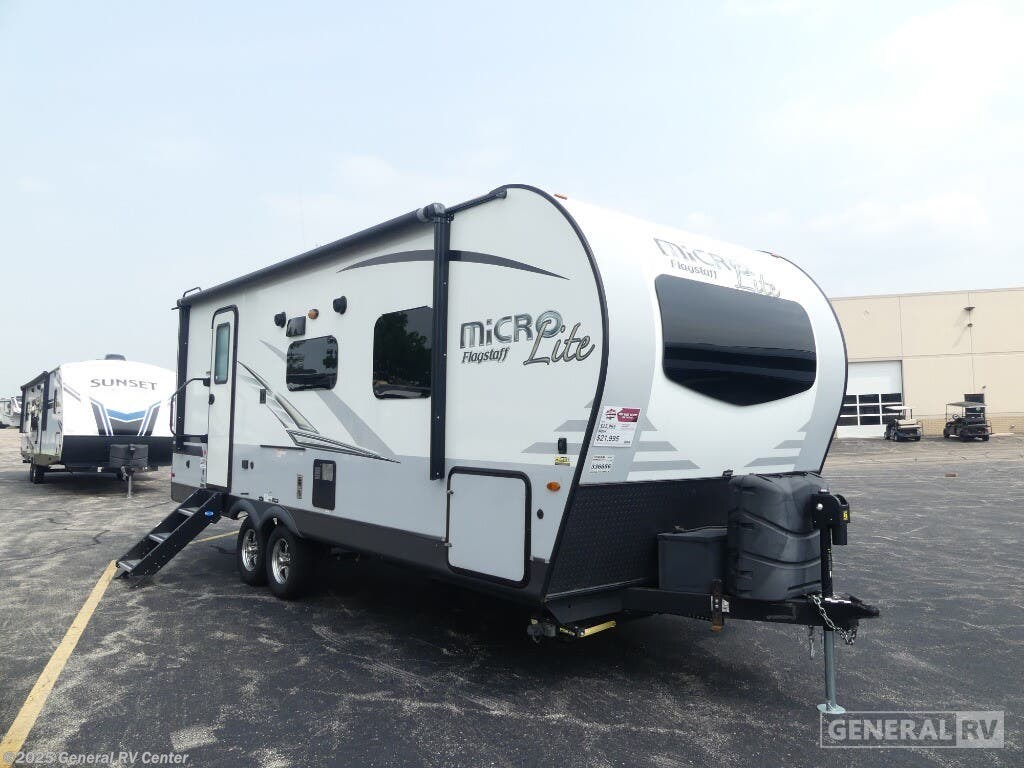 Used 2020 Forest River  MICRO LITE 25FBLS-1S available in Huntley, Illinois