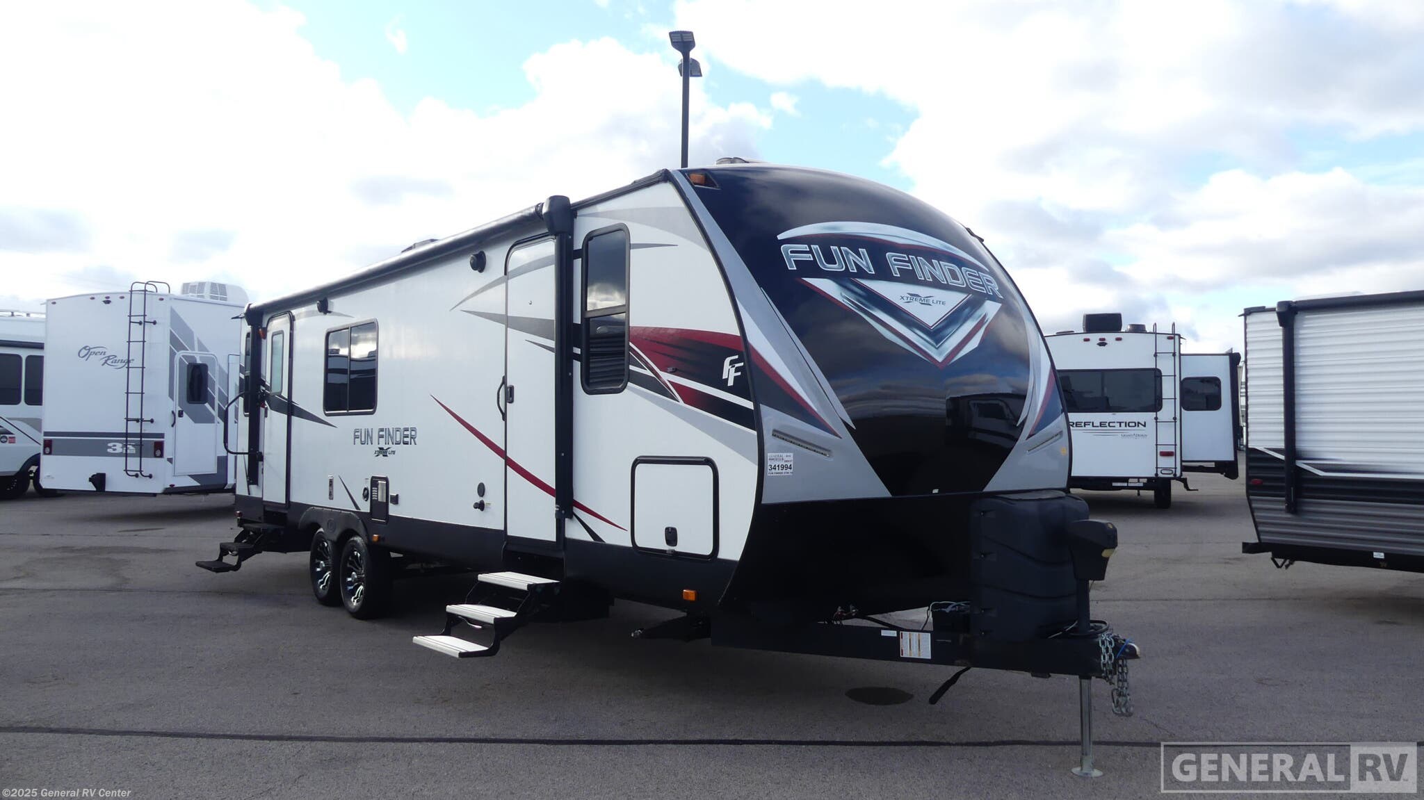 Used 2019 Cruiser RV Fun Finder Xtreme Lite 27IK available in Huntley, Illinois