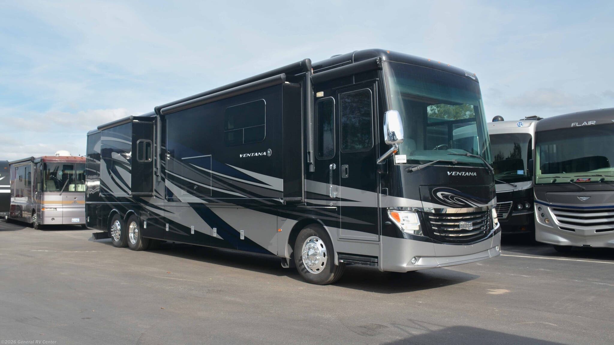 Used 2018 Newmar Ventana 4369 available in Huntley, Illinois