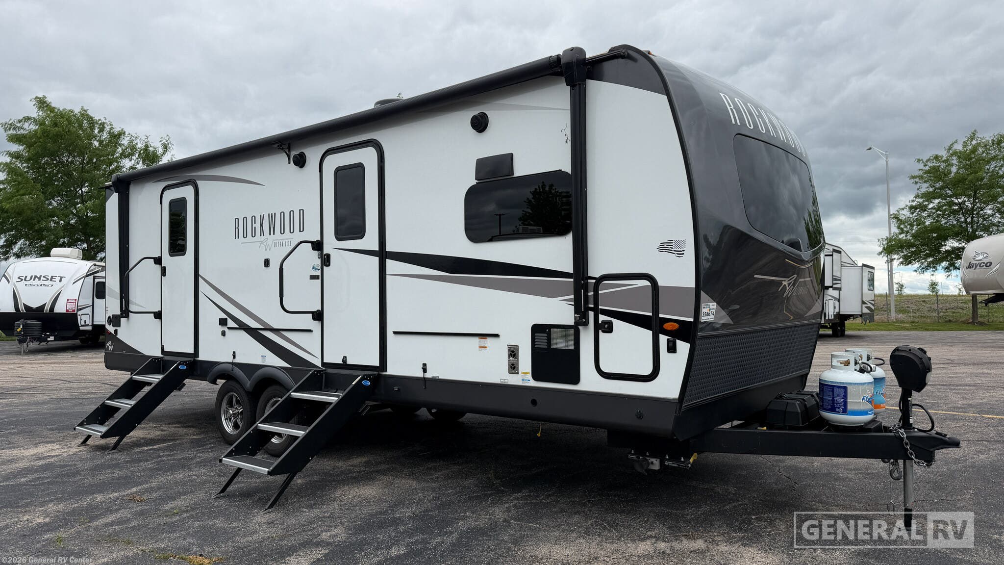 Used 2024  Forest River Rockwood Ultra Lite 2608BS by Forest River from General RV Center in Huntley, IL