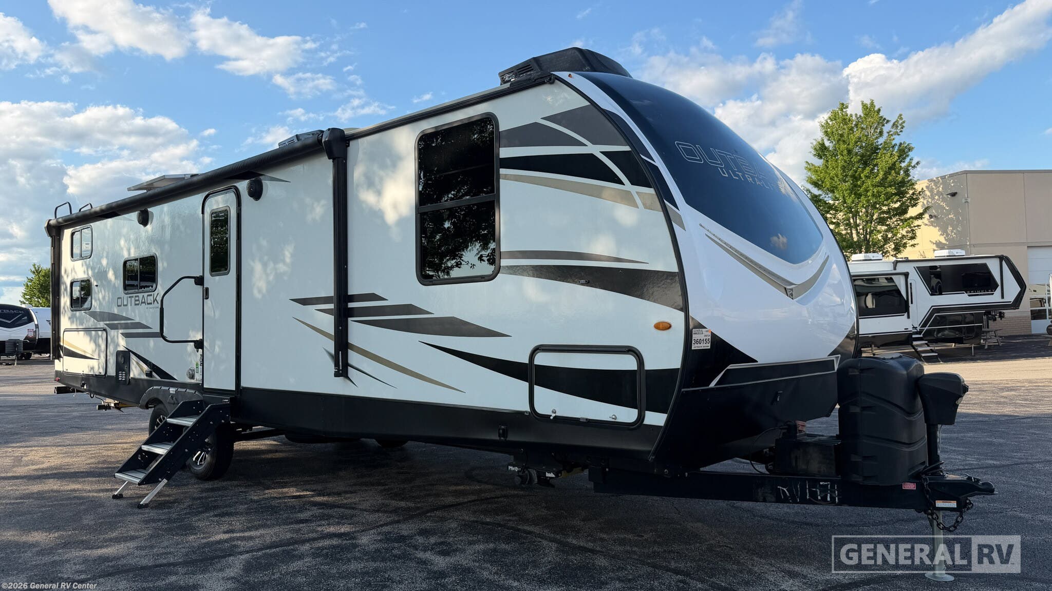 Used 2023  Keystone Outback Ultra Lite 302UBH by Keystone from General RV Center in Huntley, IL