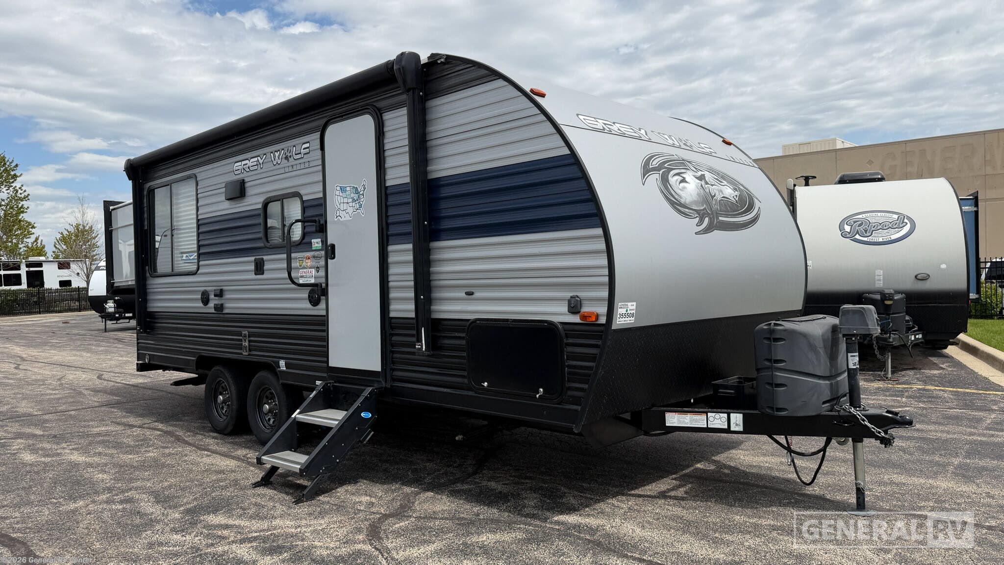Used 2020  Forest River Cherokee Grey Wolf 19SM by Forest River from General RV Center in Huntley, IL
