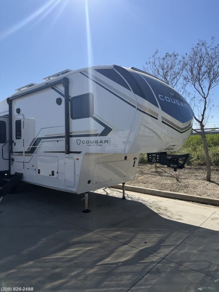 New 2026  Keystone Cougar Half-Ton 28RLI by Keystone from Toscano RV in Los Banos, CA