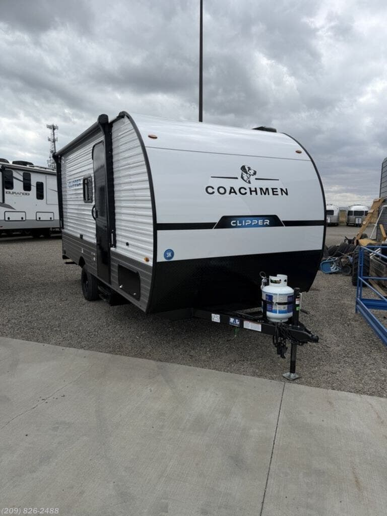 New 2026  Coachmen Clipper 3K Series 17BHX by Coachmen from Toscano RV in Los Banos, CA