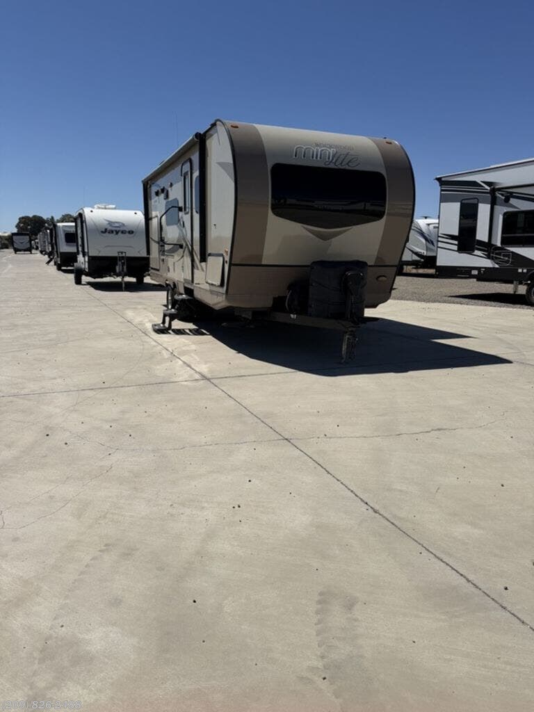 Used 2018  Forest River Rockwood Mini Lite 2507S by Forest River from Toscano RV in Los Banos, CA