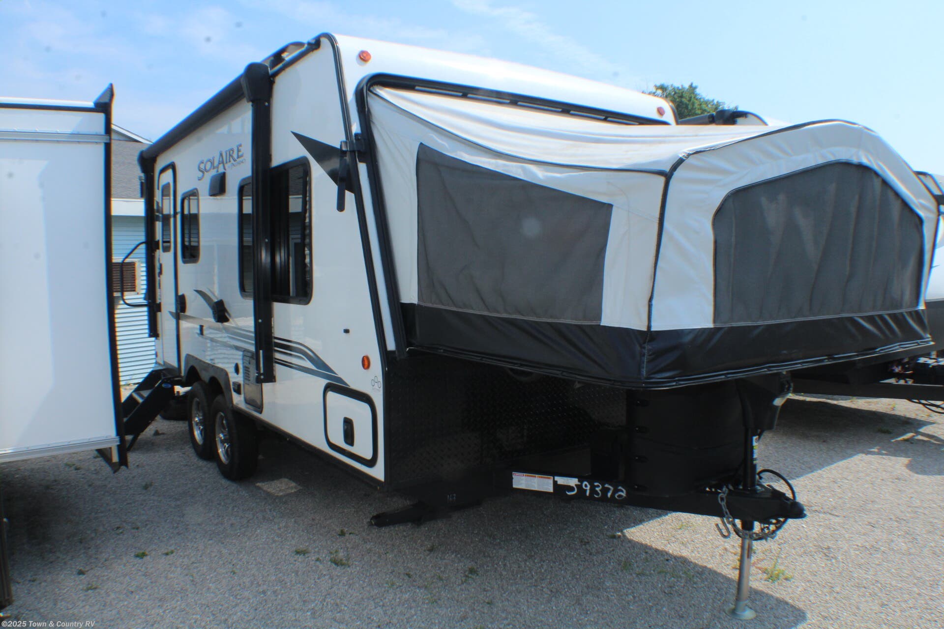 Used 2023 Palomino Solaire 163BH available in Clyde, Ohio