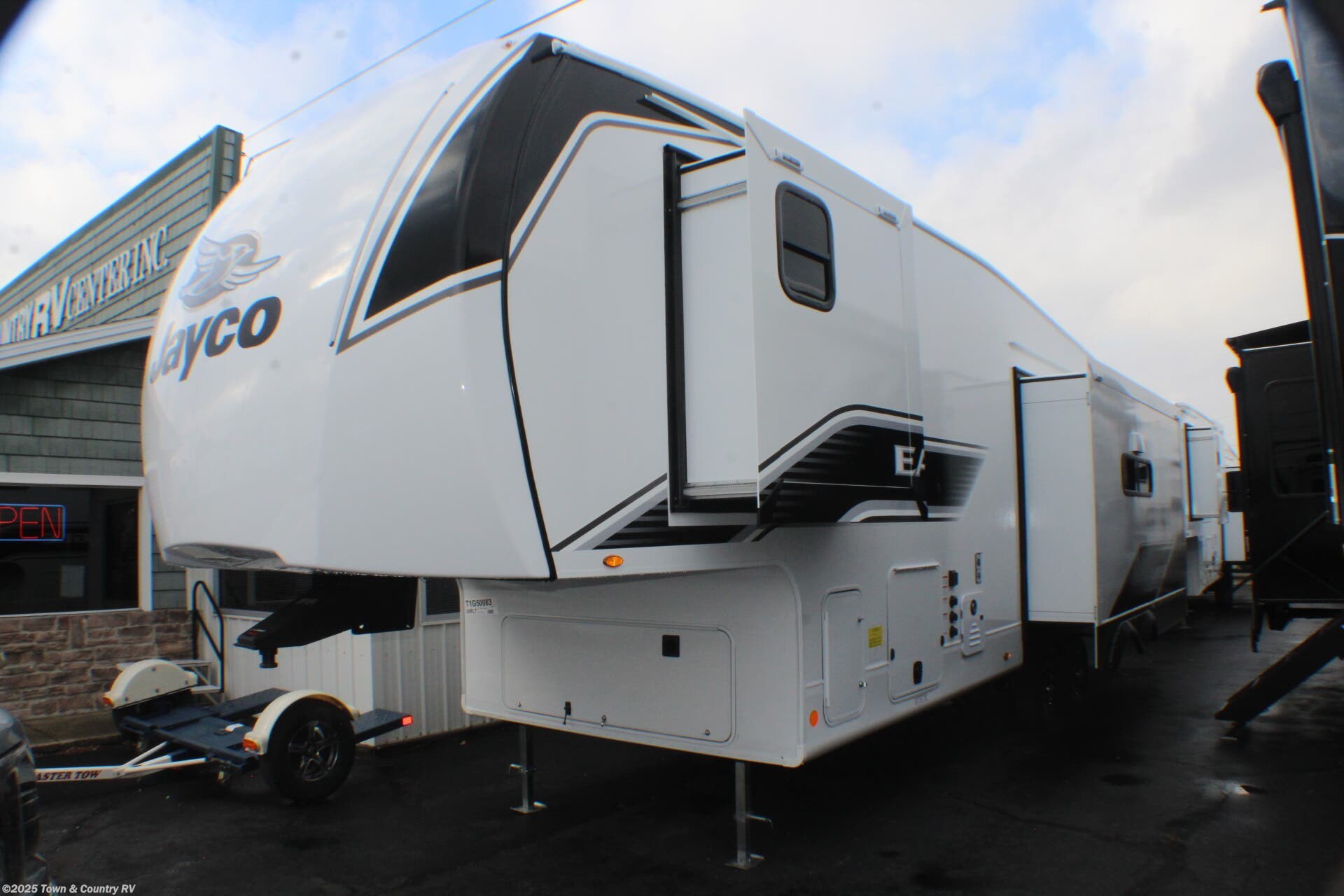 New 2026 Jayco Eagle SLE 30RLT available in Clyde, Ohio