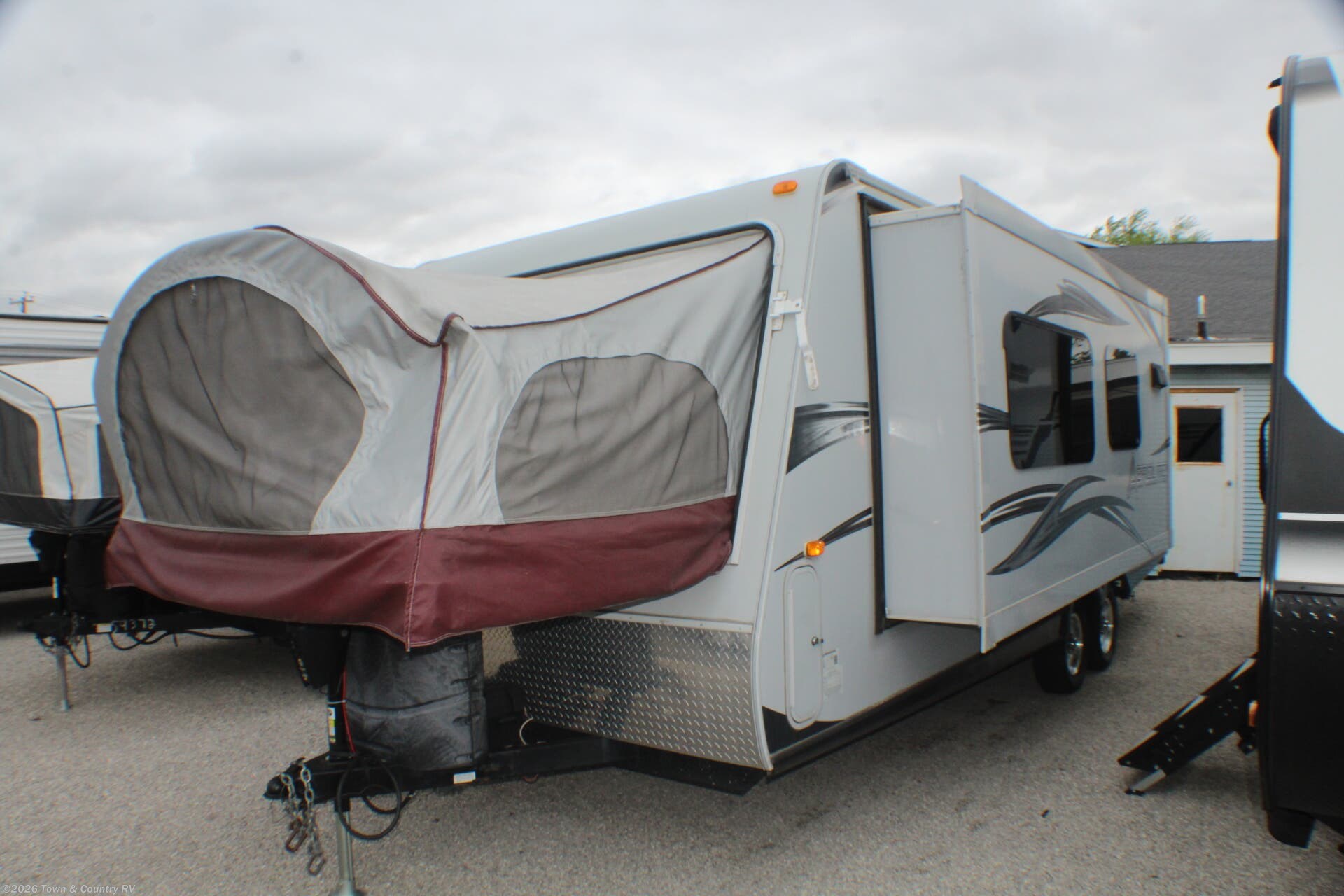 Used 2012 Dutchmen Aerolite 232E available in Clyde, Ohio