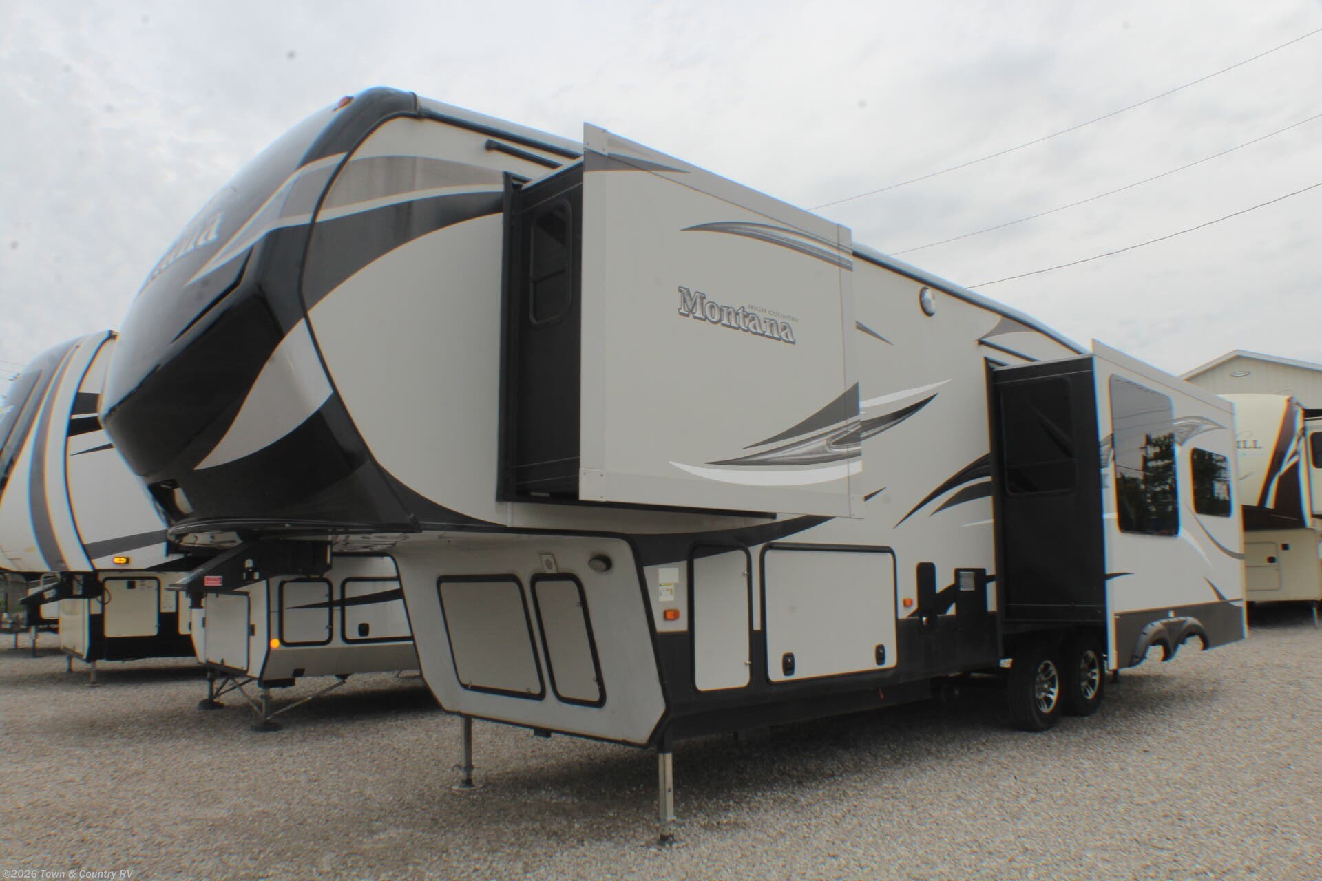 Used 2015 Keystone Montana High Country 305RL available in Clyde, Ohio