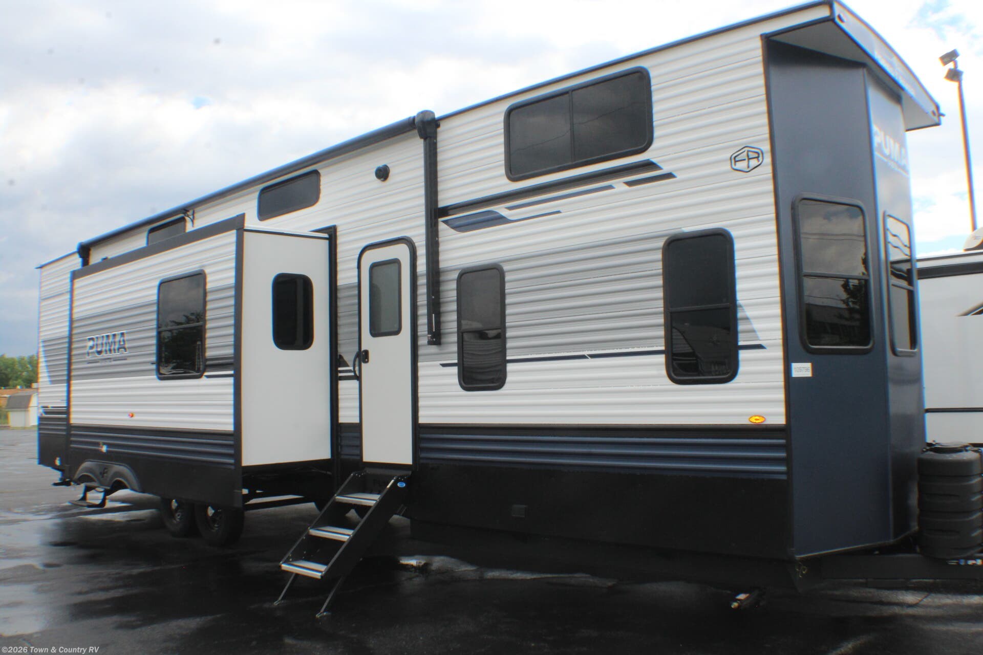 New 2027 Palomino Puma 420LFT available in Clyde, Ohio