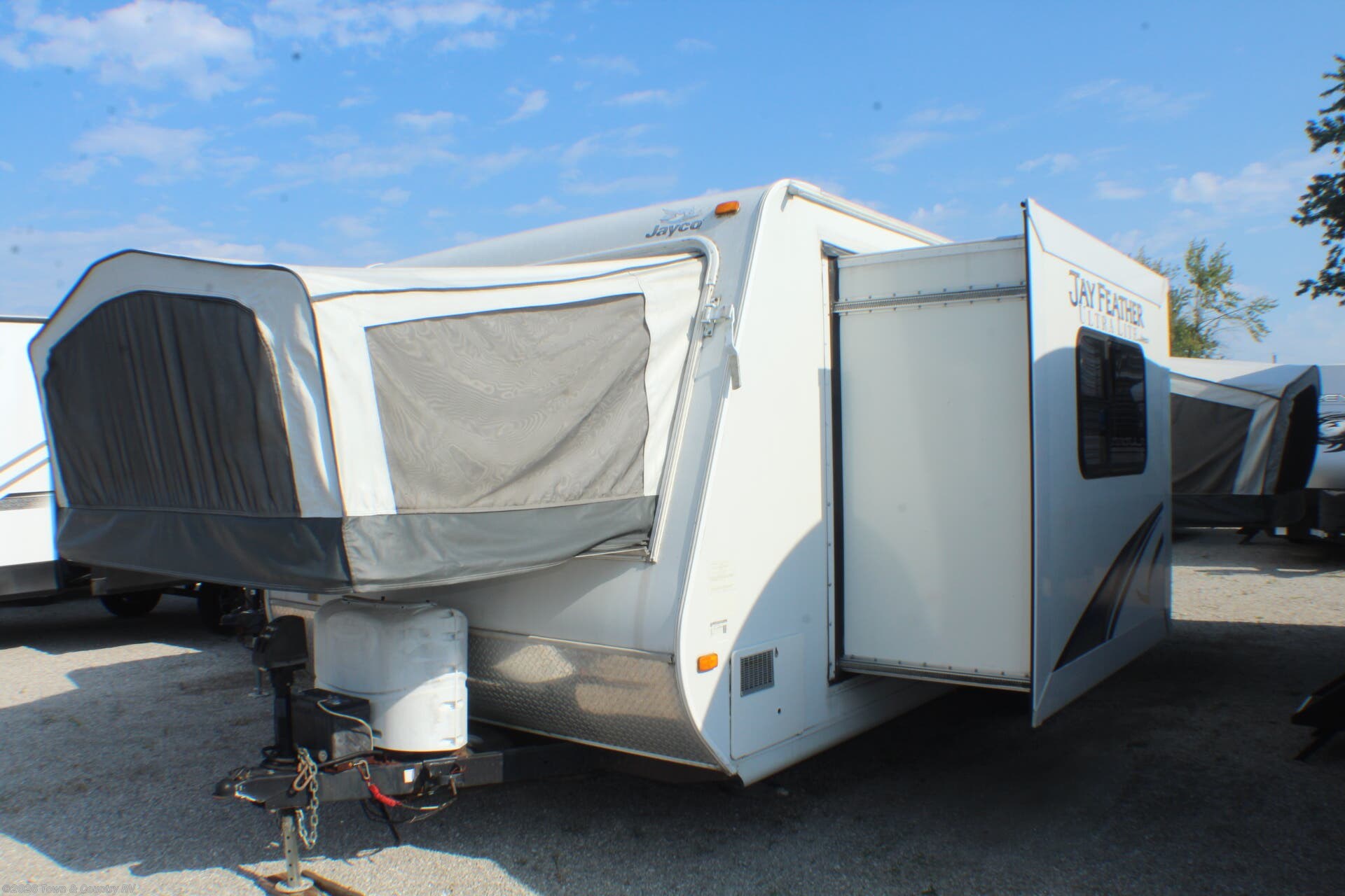 Used 2012 Jayco Jay Feather 23F available in Clyde, Ohio