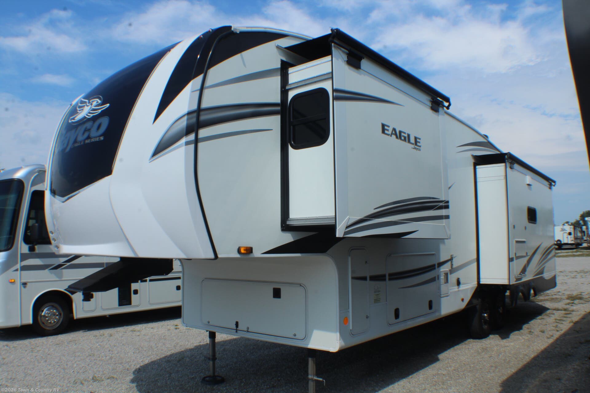 Used 2021 Jayco Eagle 321RSTS available in Clyde, Ohio