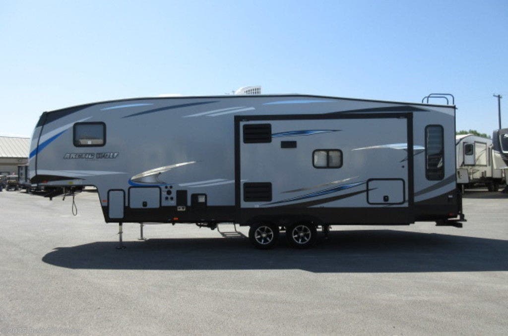 arctic wolf 5th wheel