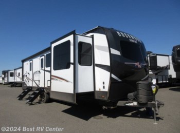 New 2022 Forest River Rockwood Signature Ultra Lite 8324SB available in Turlock, California