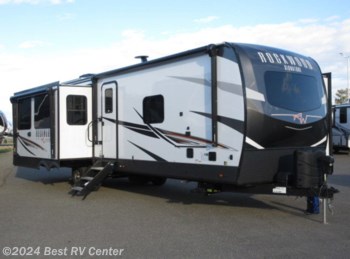 New 2022 Forest River Rockwood Signature Ultra Lite 8337RL available in Turlock, California