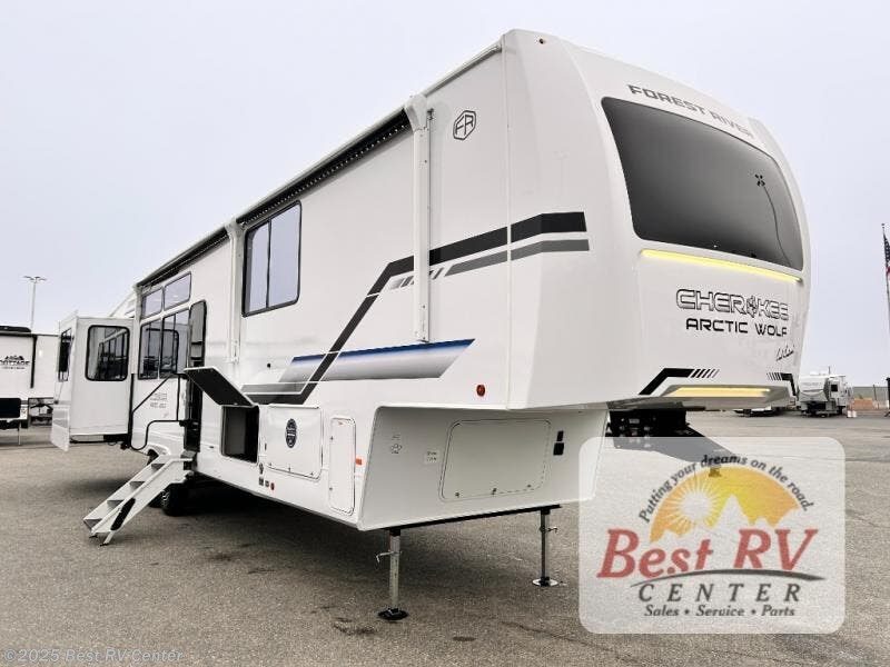 New 2026 Forest River Cherokee Arctic Wolf 38LEAH.G available in Turlock, California