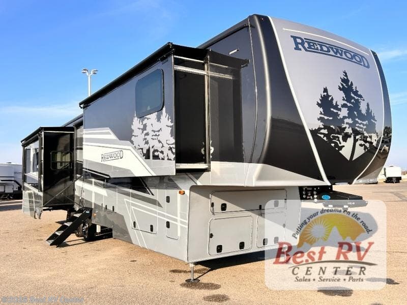 New 2026 Redwood RV Redwood 412GK available in Turlock, California