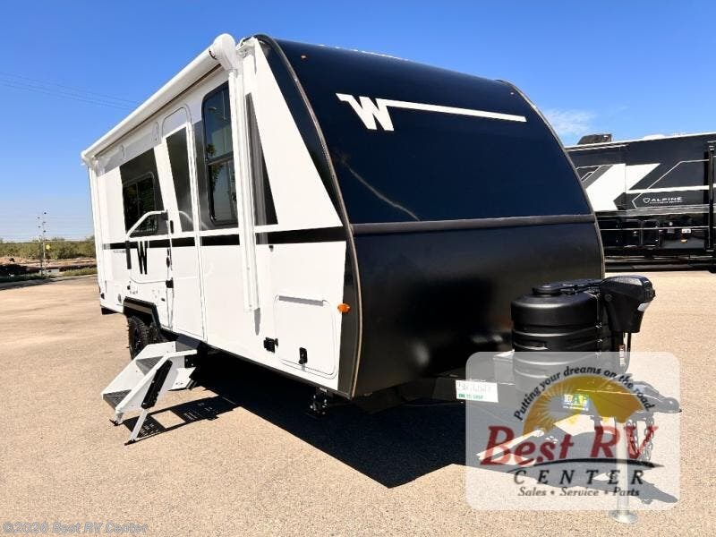New 2027 Winnebago Micro Minnie 2200FBH available in Turlock, California