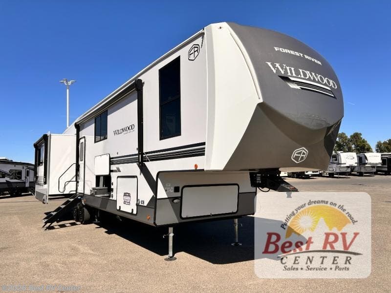 New 2027 Forest River Wildwood Heritage Glen 373MBRL available in Turlock, California