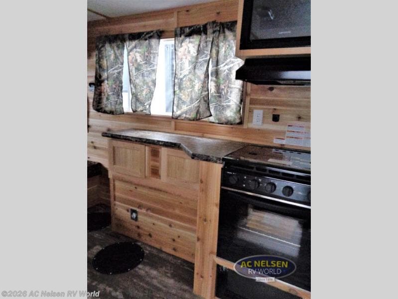 Fish House Trailer for sale New Ice Castle Trophy Hunter Ice Castle