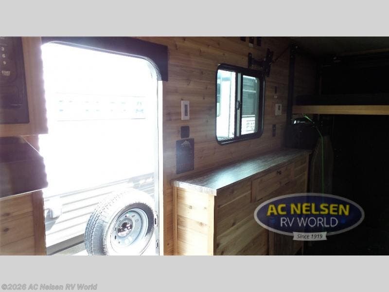 Fish House Trailer for sale Used Glacier Ice House Glacier 17' RV