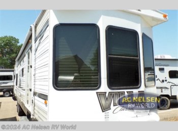 Used 2014 Forest River Salem Villa Series 39FDEN Classic available in Shakopee, Minnesota