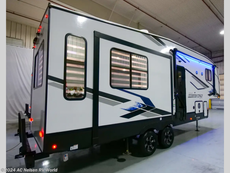 Fifth Wheel Trailer for sale | New Forest River Cherokee Arctic Wolf