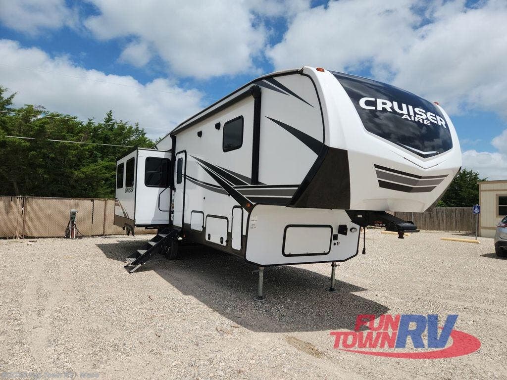 Used 2023 CrossRoads Cruiser Aire CR31SI available in Hewitt, Texas