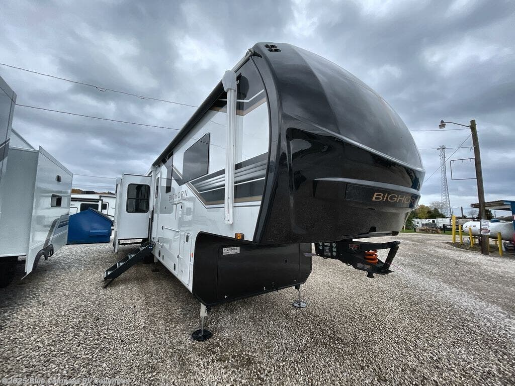 New 2025 Heartland Bighorn 38RE available in Delaware, Ohio