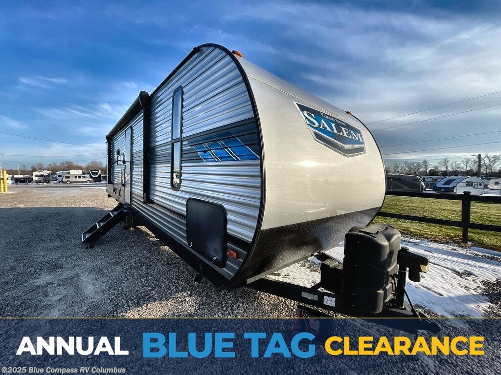 Used 2021 Forest River Salem 29VBUD available in Delaware, Ohio