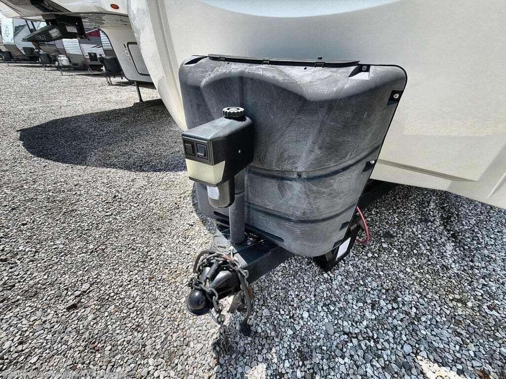 Used 2020 Venture RV SportTrek Touring Edition 302VRB available in Delaware, Ohio