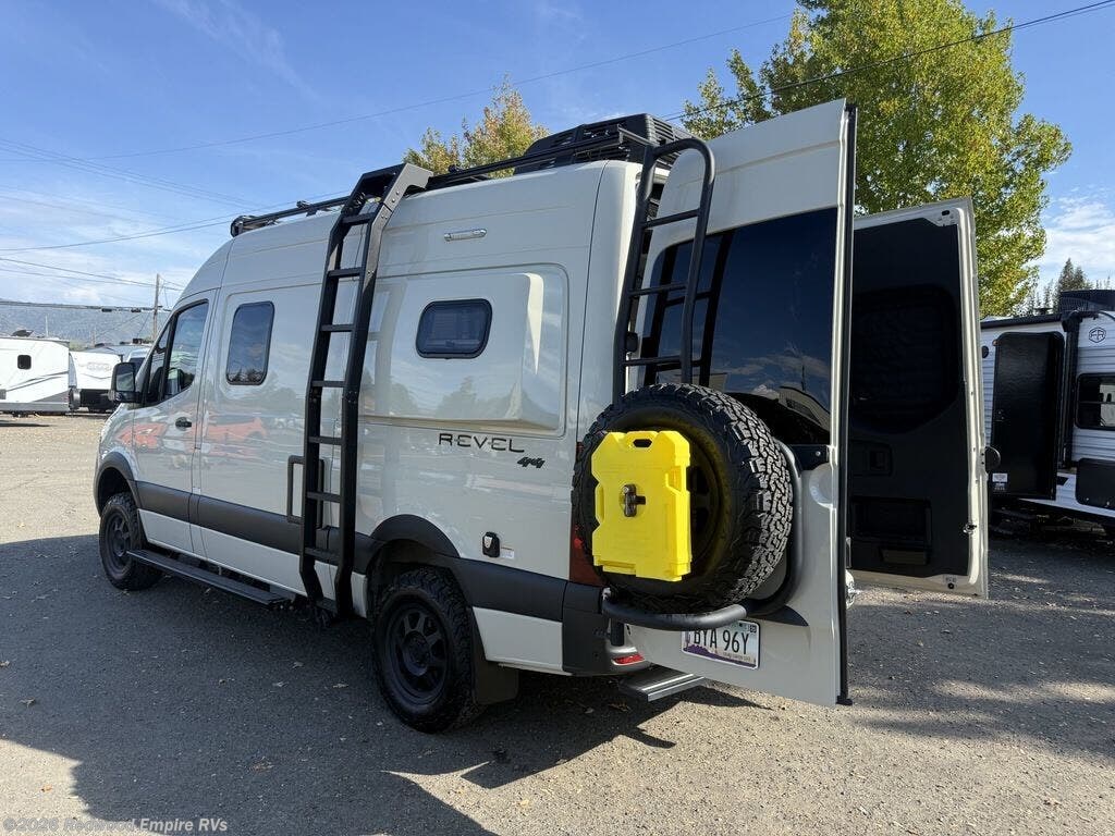 Used 2022  Winnebago Revel 44E by Winnebago from Redwood Empire RVs in Ukiah, CA