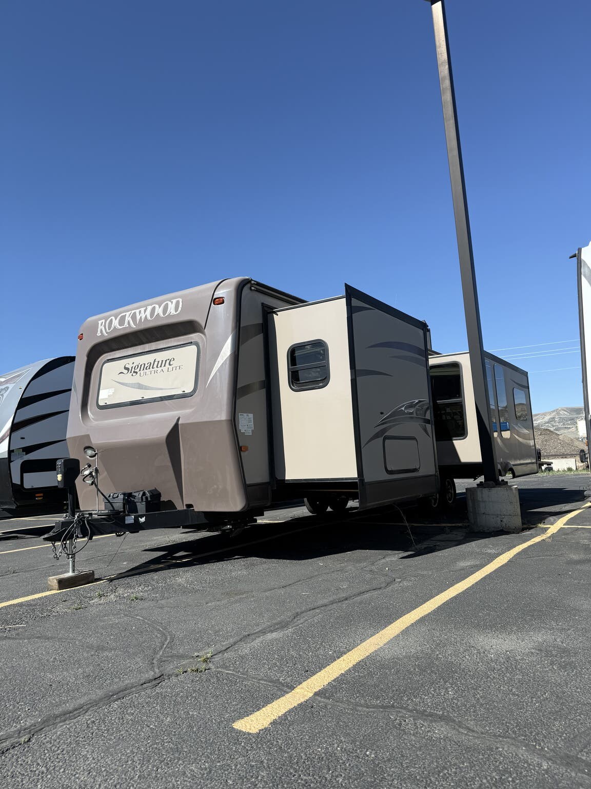 Used 2015 Forest River Rockwood Signature Ultra Lite 8314BSS available in Rock Springs, Wyoming