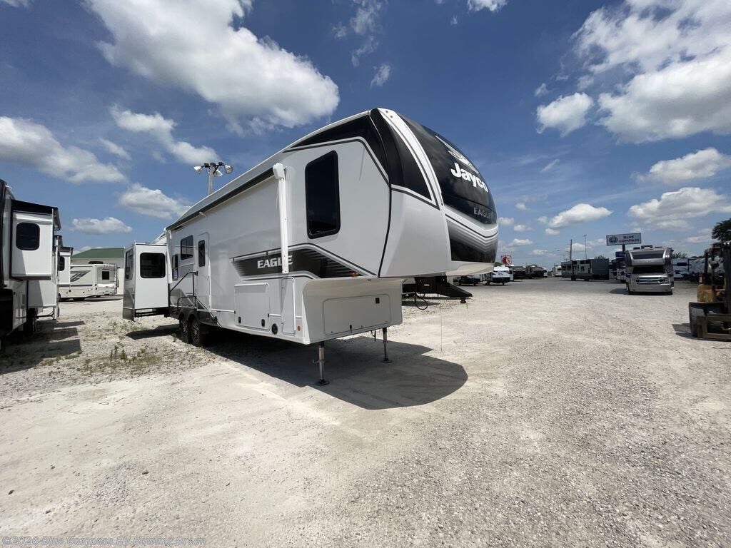 New 2025 Jayco Eagle 335RDOK available in Bowling Green, Kentucky
