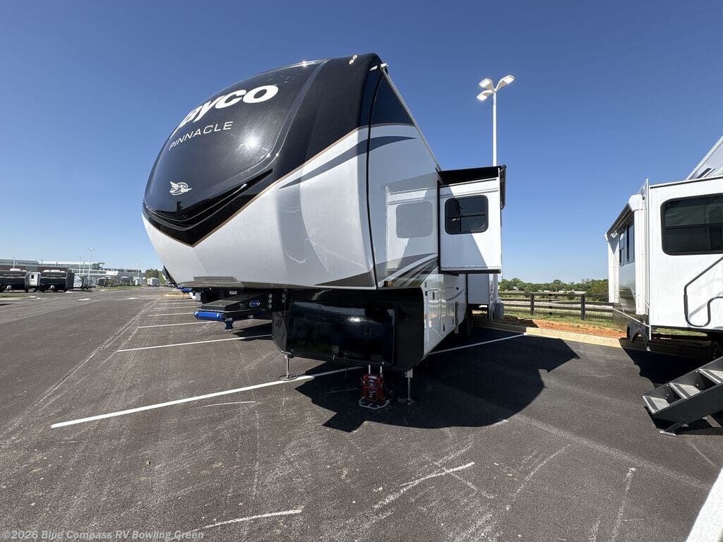New 2026 Jayco Pinnacle 36FBTS available in Bowling Green, Kentucky