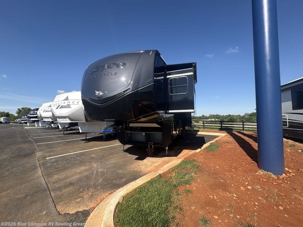 New 2026 Jayco Pinnacle 32RLTS available in Bowling Green, Kentucky
