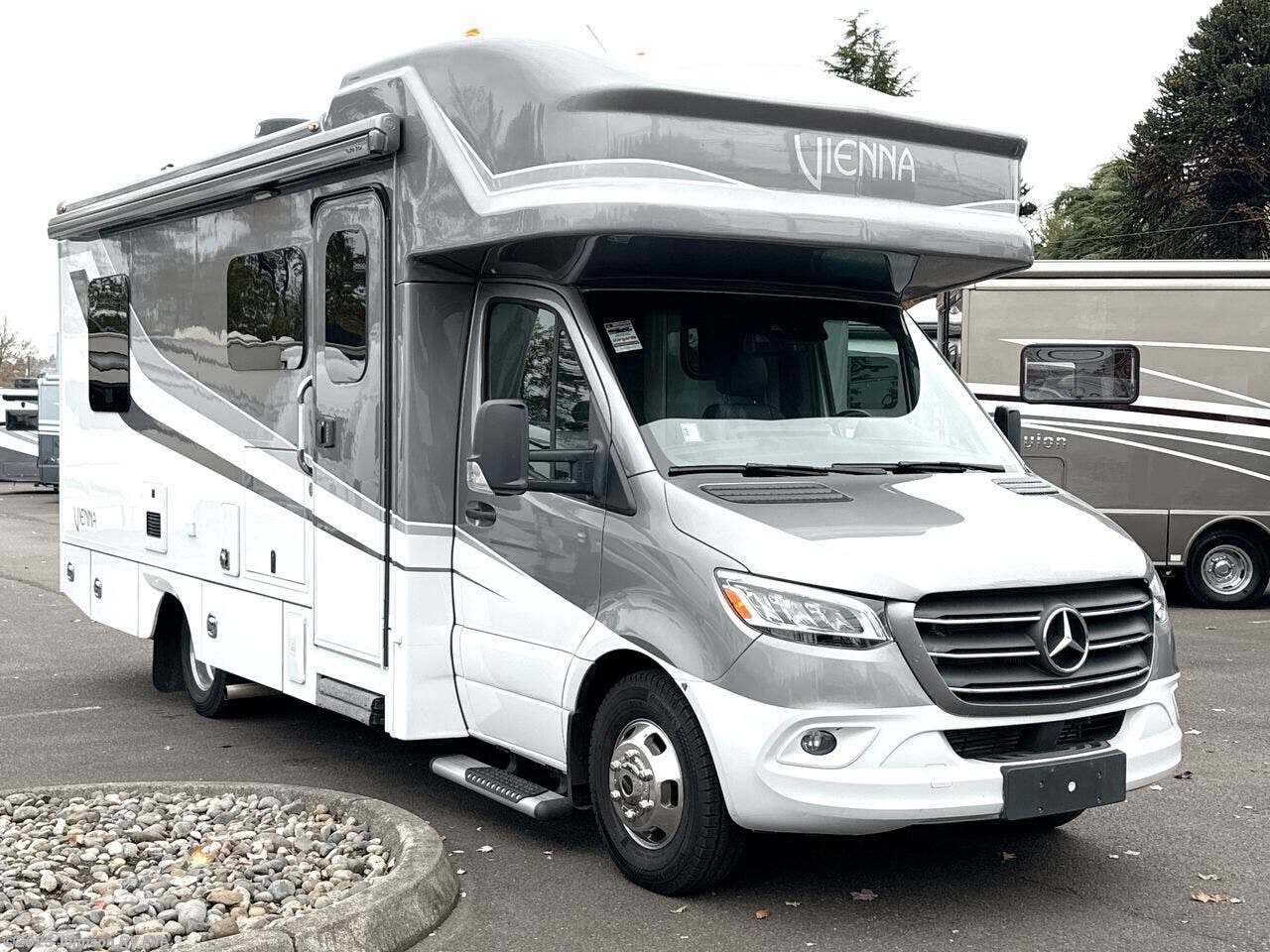 Used 2023 Renegade RV Vienna 25FWC available in Fife, Washington