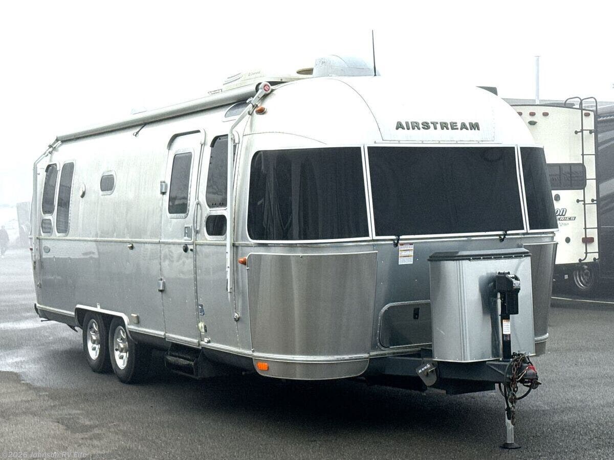 Used 2016 Airstream Flying Cloud 26U available in Fife, Washington