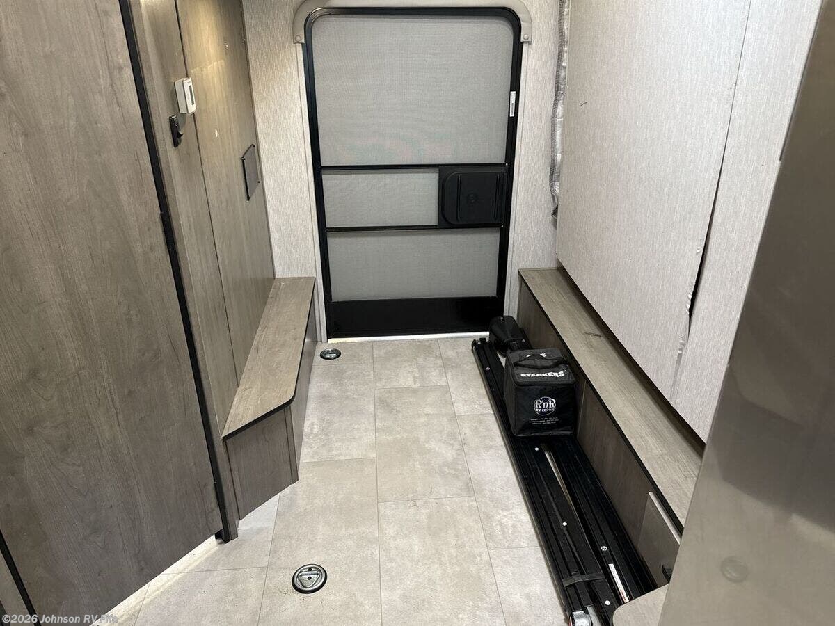 Used 2023 Coachmen Cross Trail XL 22XG available in Fife, Washington