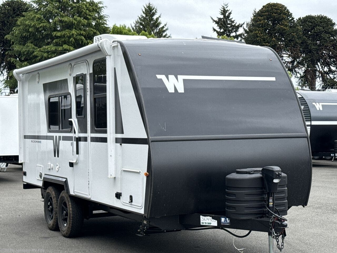 New 2026 Winnebago Micro Minnie 2108DS available in Fife, Washington