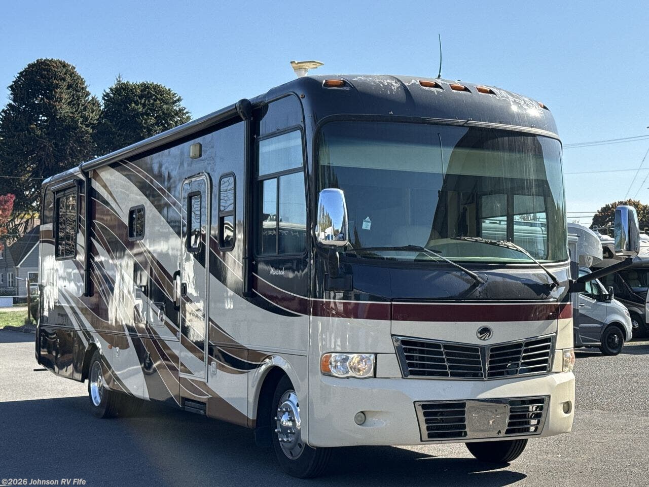 Used 2012  Monaco RV Monarch 30SFS by Monaco RV from Johnson RV Fife in Fife, WA