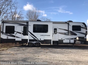 Used 2017 Dutchmen Voltage V3605 available in Lebanon, Tennessee