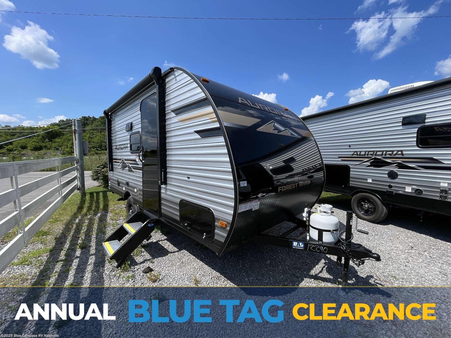 New 2026 Forest River Aurora Light 16BHX available in Lebanon, Tennessee