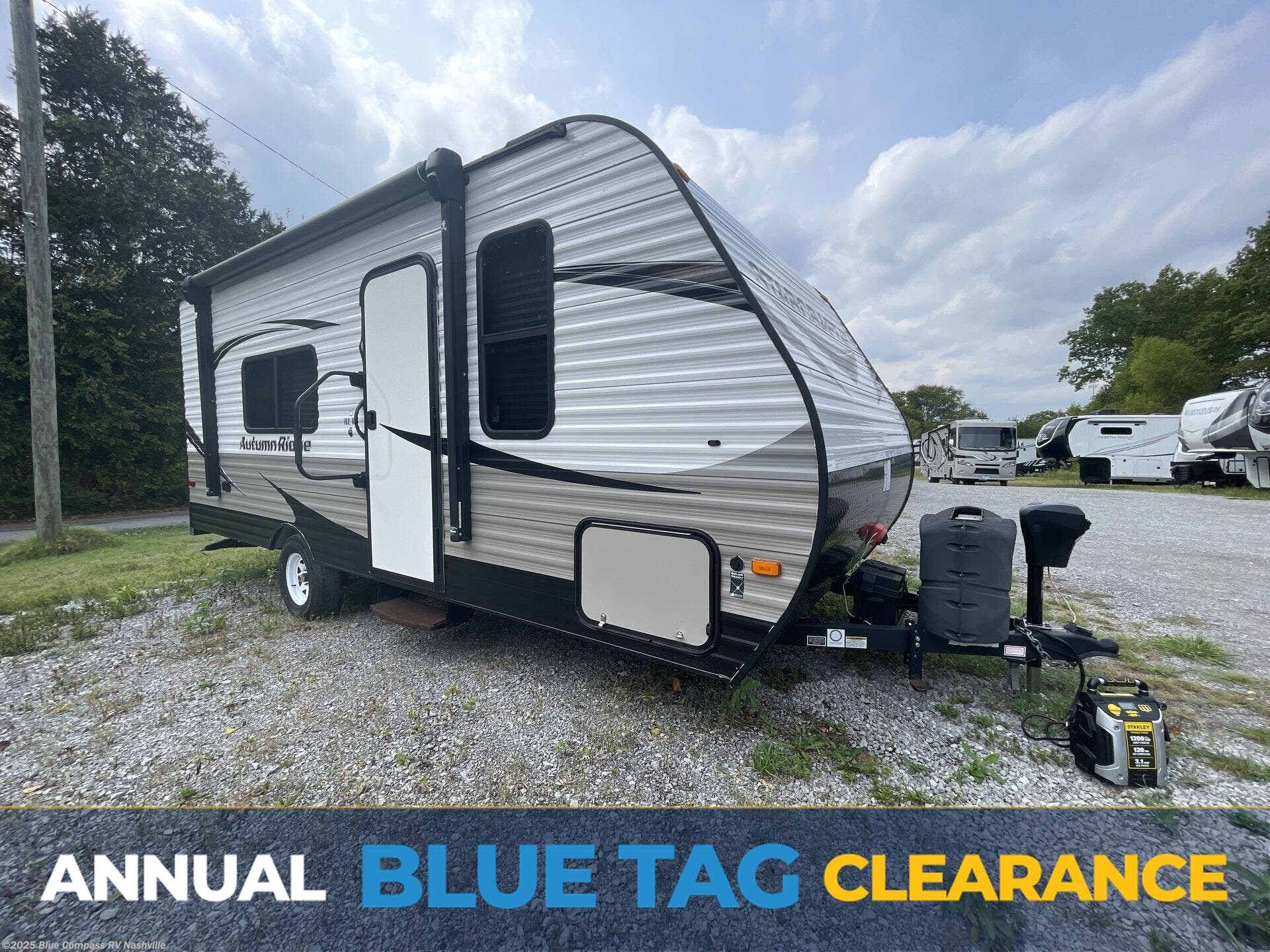 Used 2019 Starcraft Autumn Ridge Outfitter Single Axle 182RB available in Lebanon, Tennessee