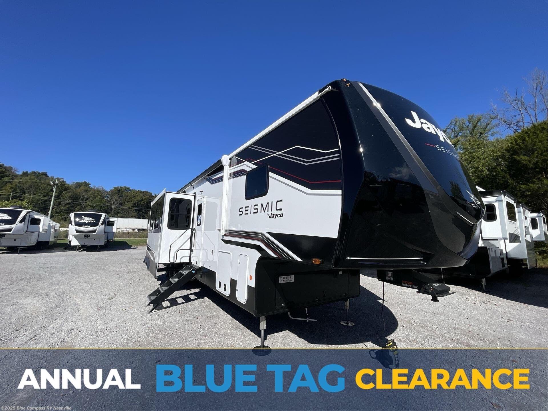 New 2026 Jayco Seismic 395 available in Lebanon, Tennessee