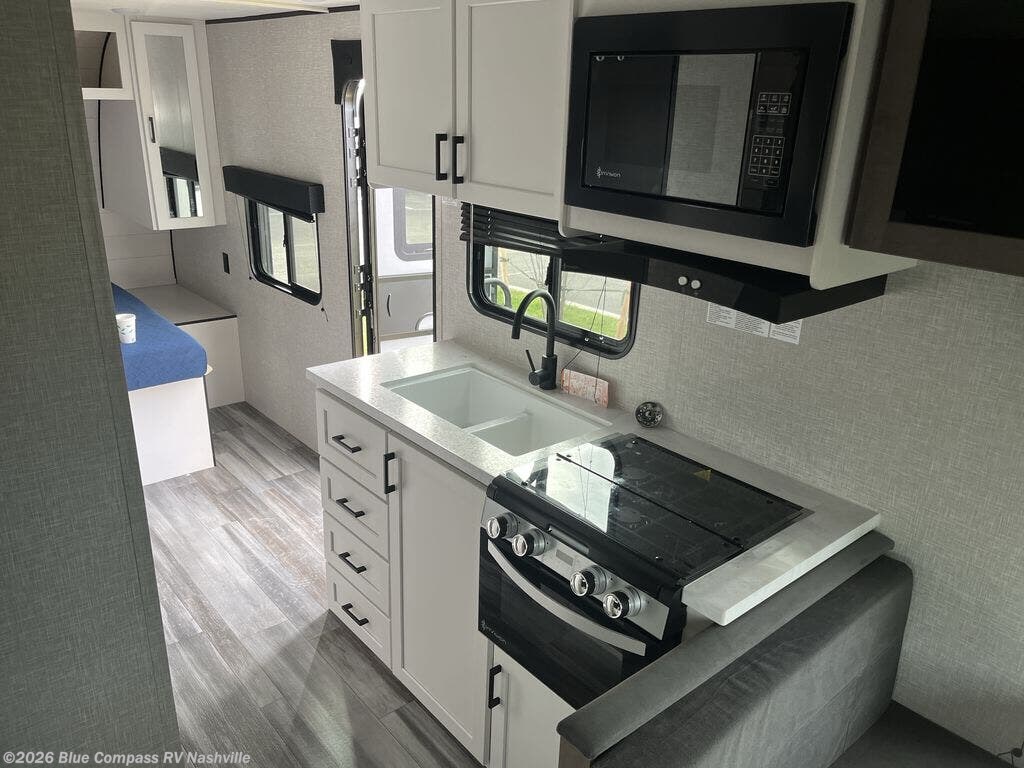 Used 2025 Jayco Jay Flight SLX 210QB available in Lebanon, Tennessee