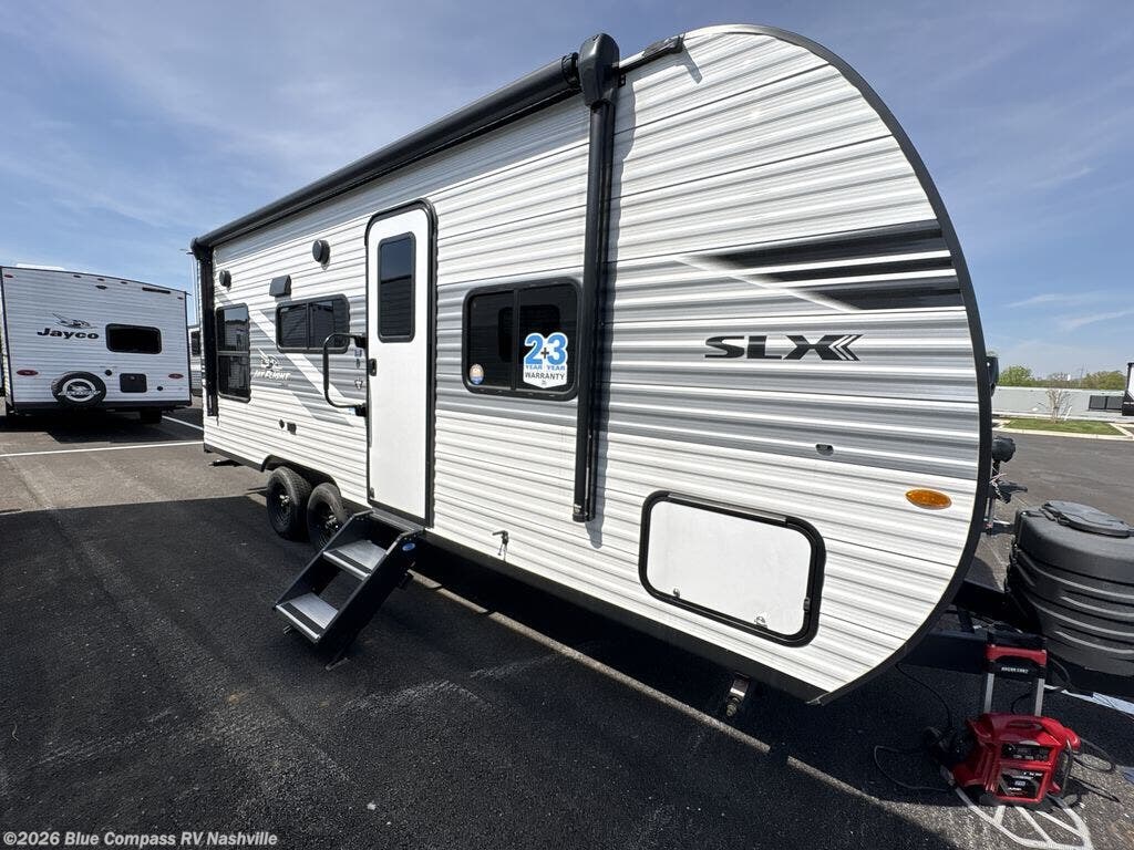 New 2026 Jayco Jay Flight SLX 210QB available in Lebanon, Tennessee