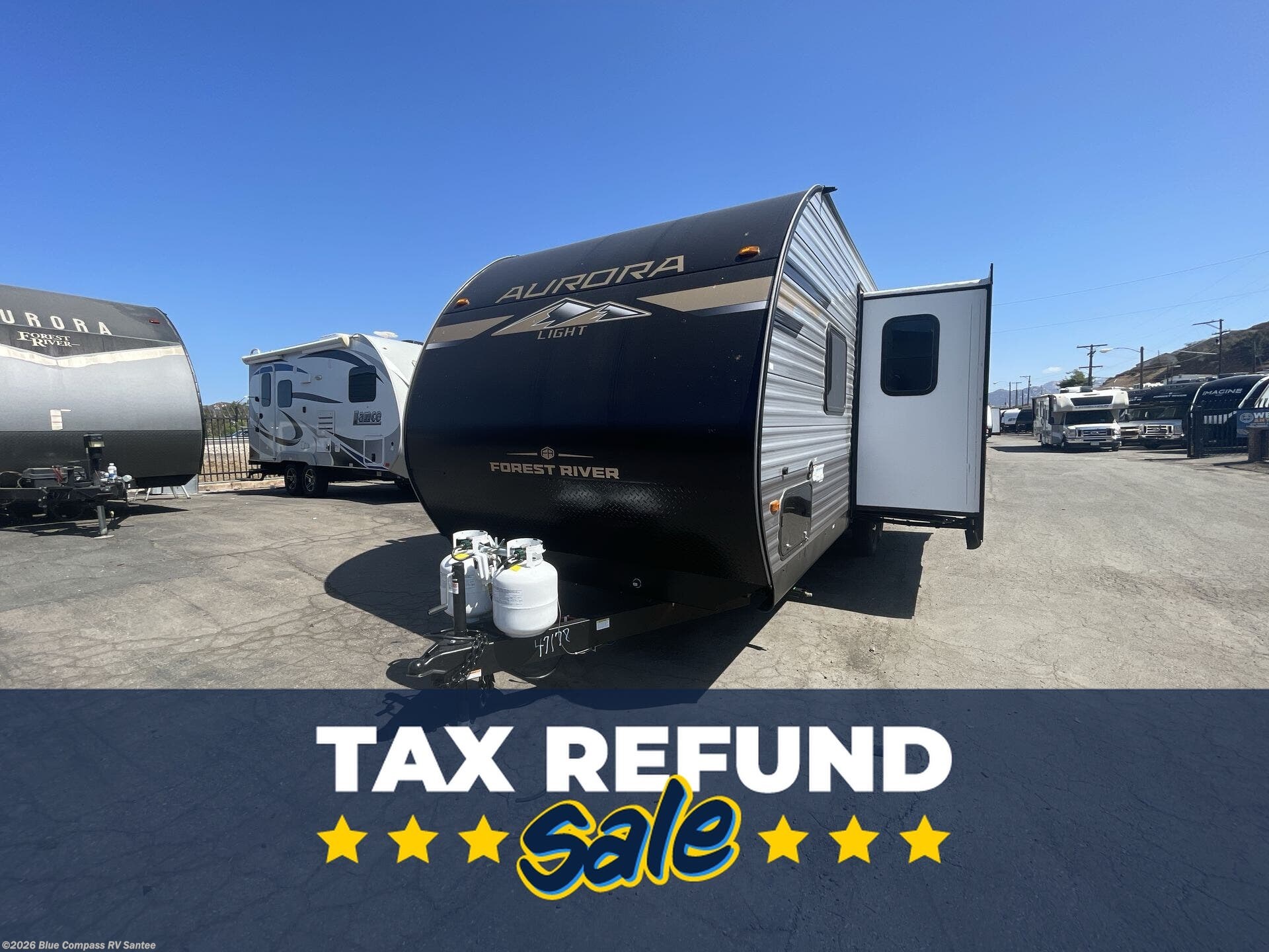 New 2026 Forest River Aurora Light 26BHS available in Santee, California