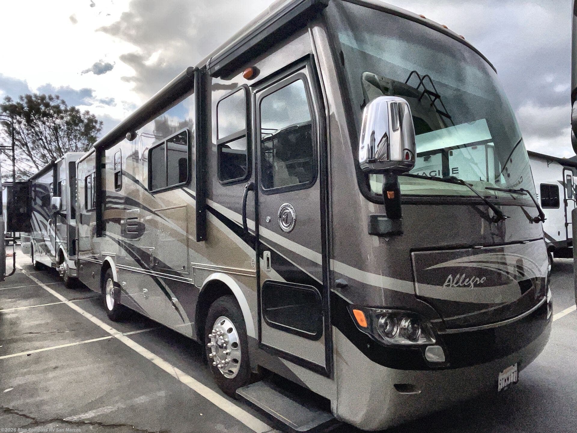 Used 2014 Tiffin Allegro Breeze 28 BR available in San Marcos, California