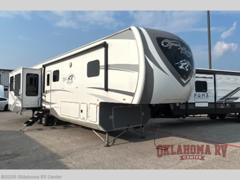 Used 2021  Highland Ridge Open Range OF371MBH by Highland Ridge from Oklahoma RV Center in Moore, OK